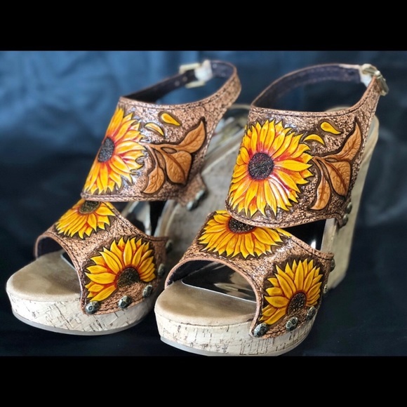 Sunflower Sandals size 8. For Suicide Prevention - Picture 5 of 7